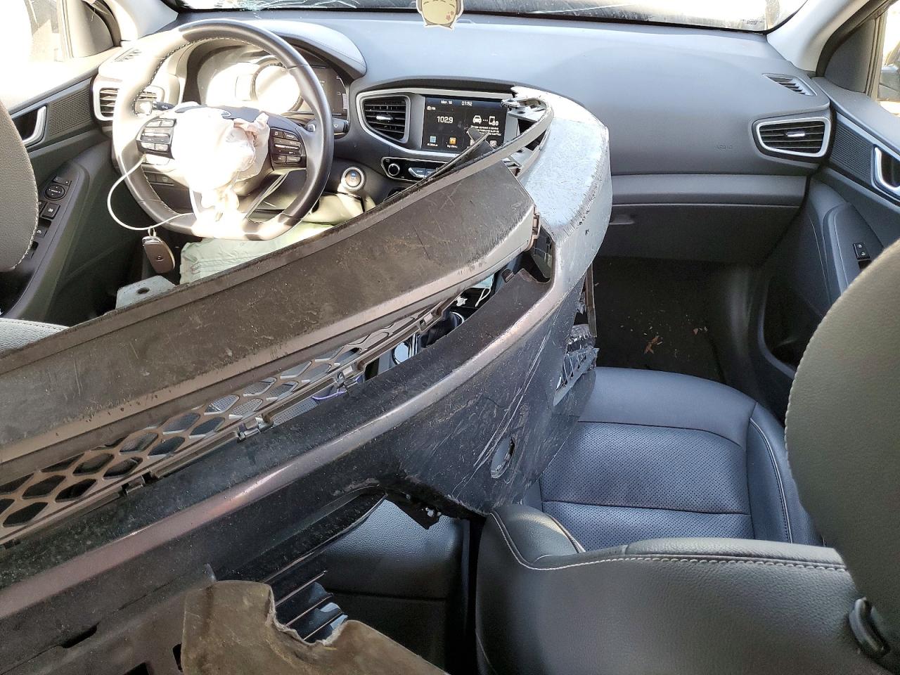 2018 Hyundai Ioniq VIN KMHC85LC1JU083128 photo 8