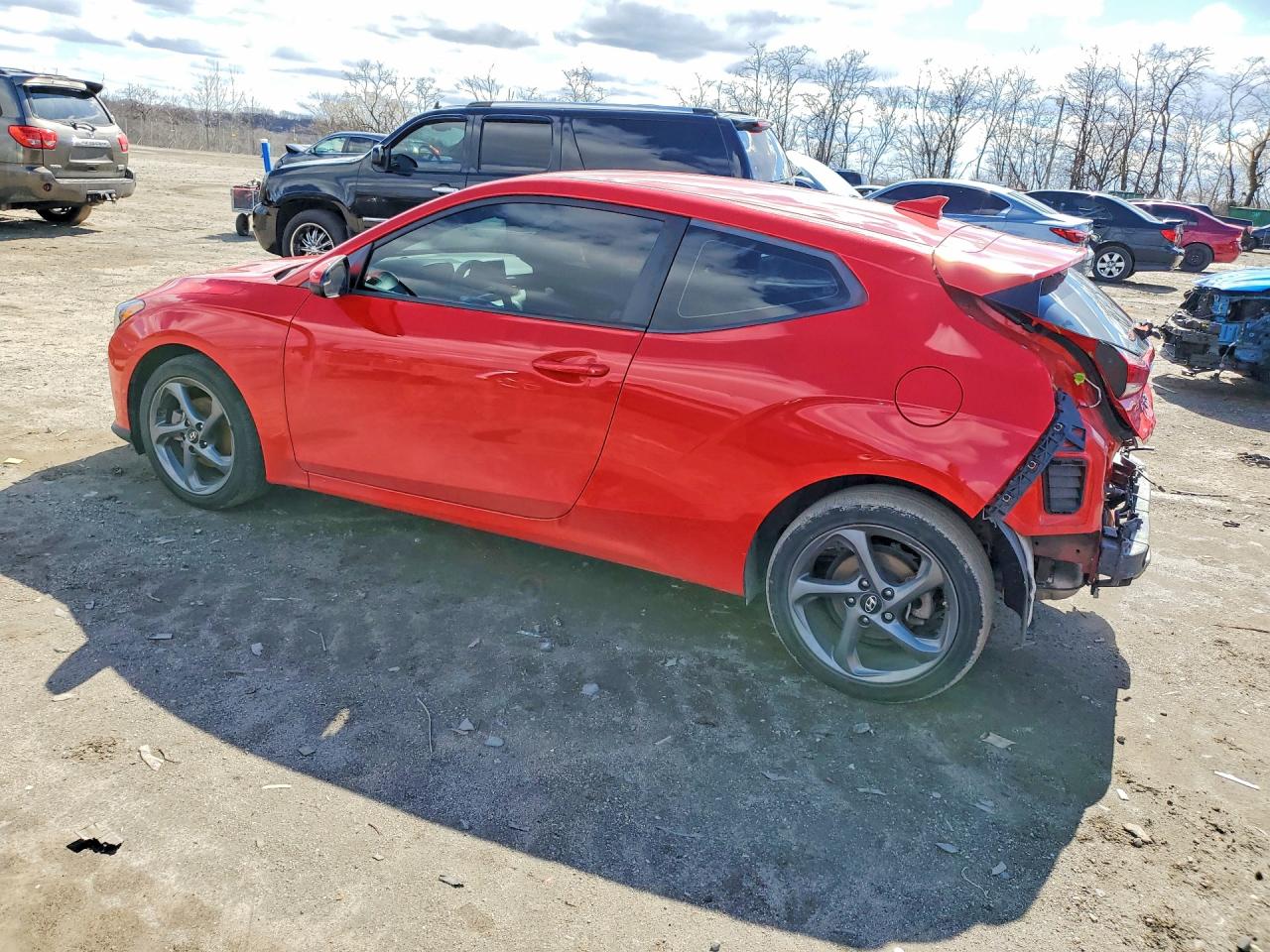 2019 Hyundai Veloster VIN KMHTG6AF7KU011082 photo 2