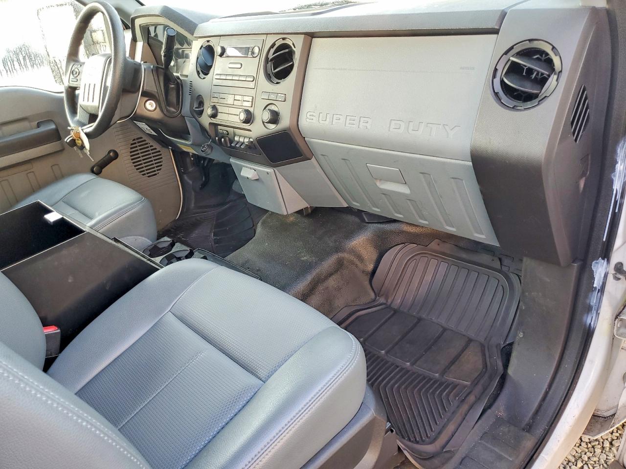 2013 Ford F250 VIN 1FTBF2A61DEB82063 photo 8