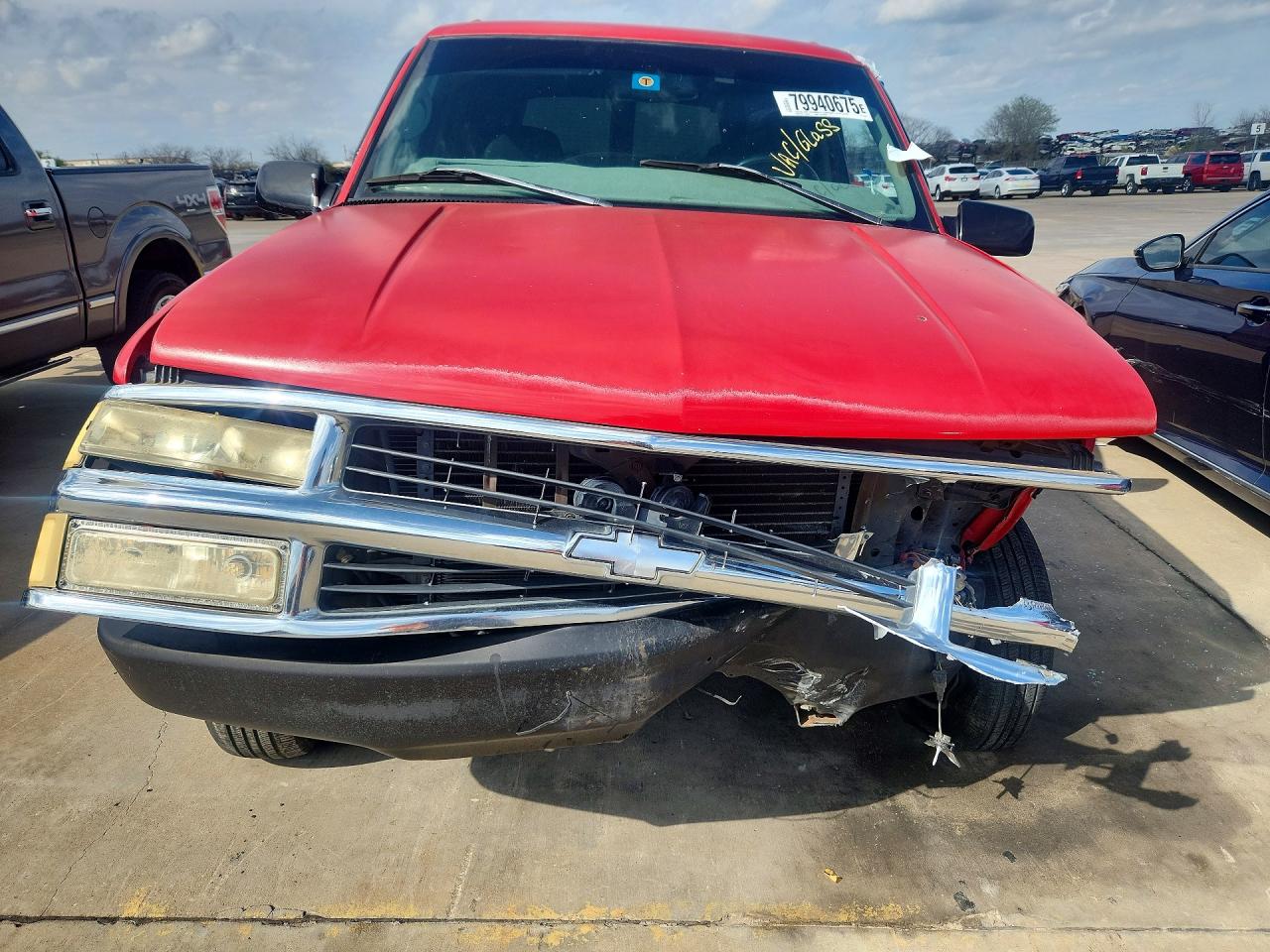 1997 Chevrolet Tahoe VIN 1GNEC13R6VJ435644 photo 5