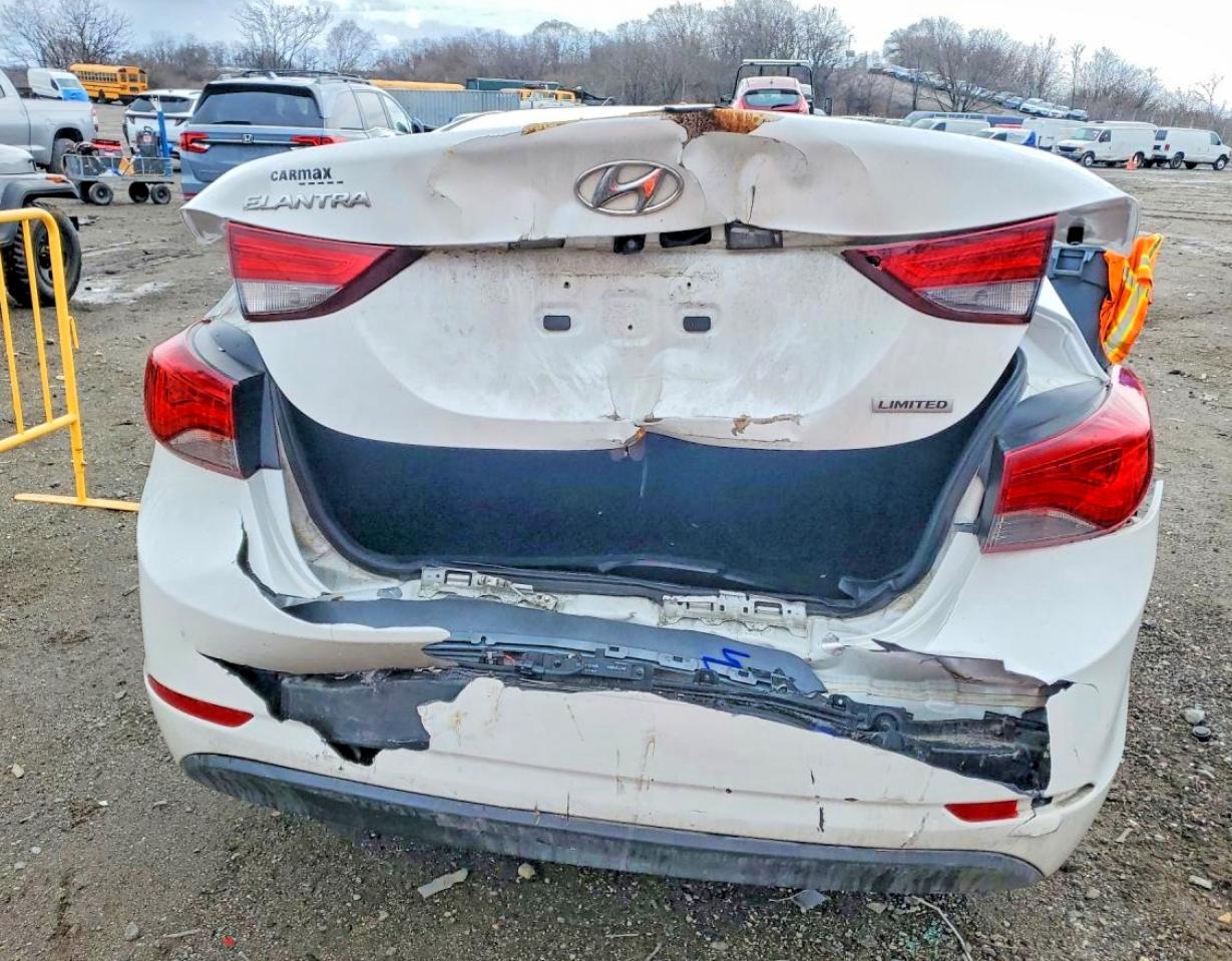 2016 Hyundai Elantra VIN 5NPDH4AE1GH733764 photo 6