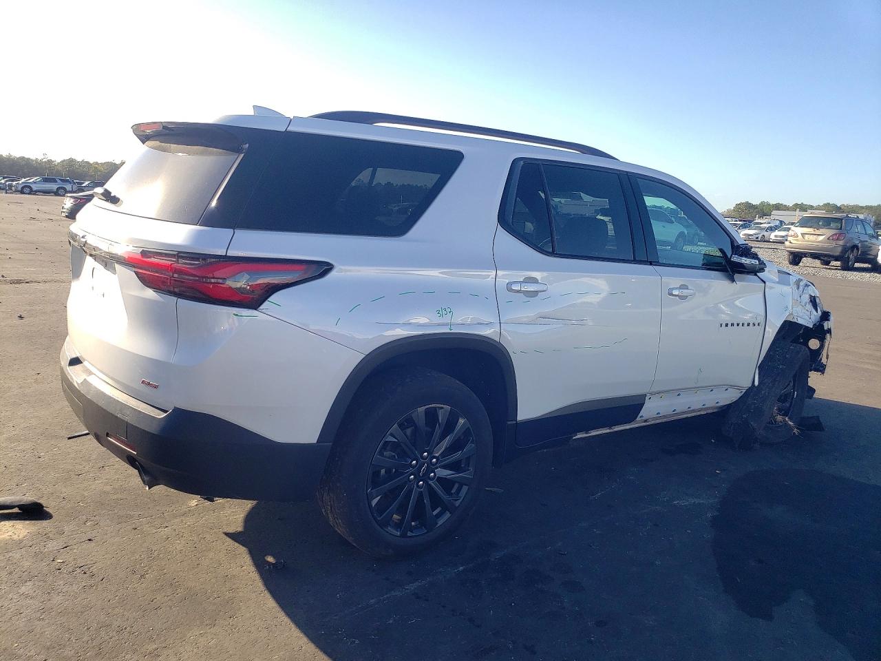 2023 Chevrolet Traverse VIN 1GNERJKW9PJ193683 photo 3
