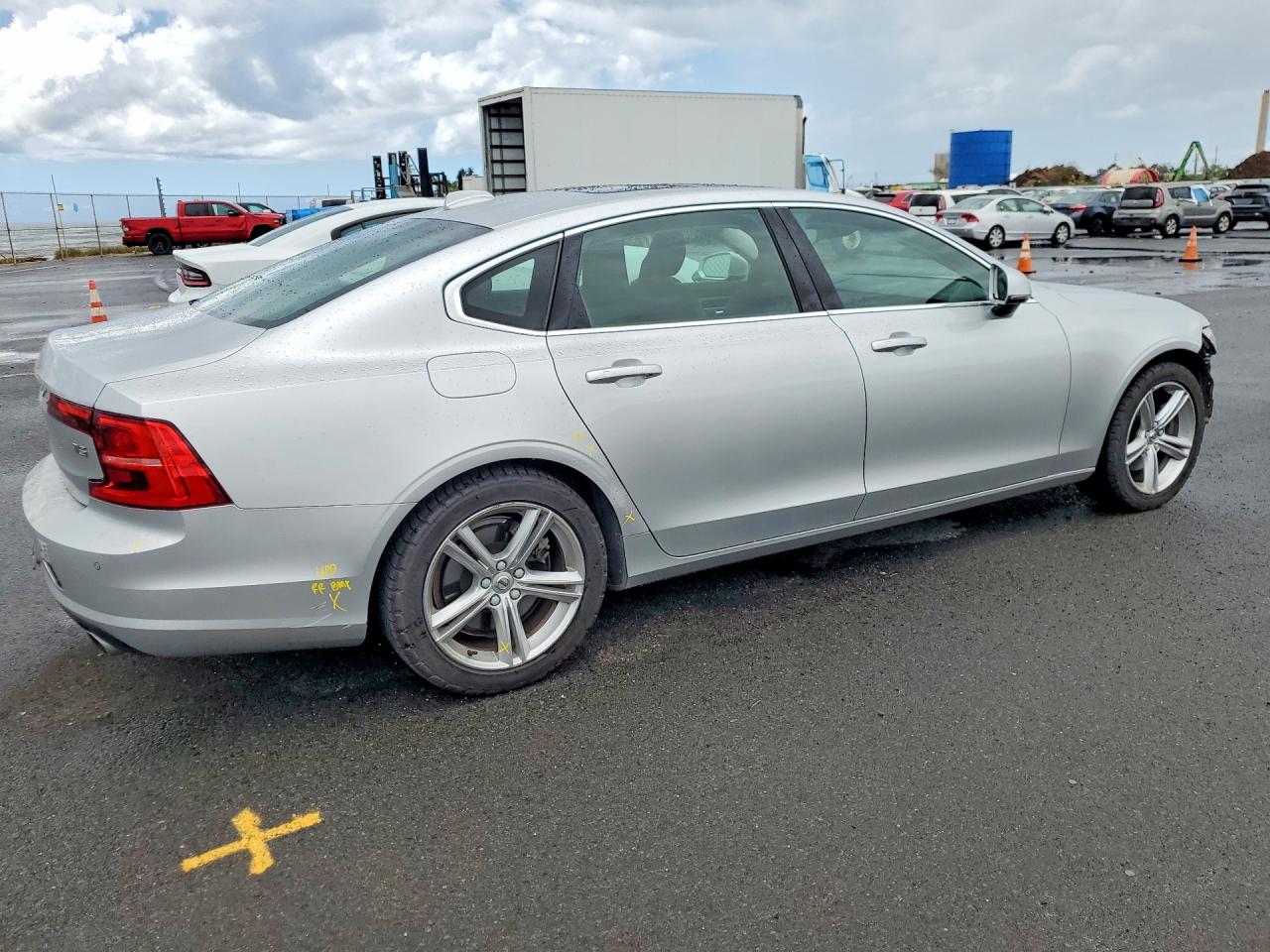 2018 Volvo S90 VIN LVY982AK0JP035991 photo 3