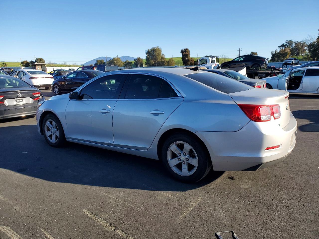 2014 CHEV Malibu VIN 1G11B5SL7EF206111 photo 2
