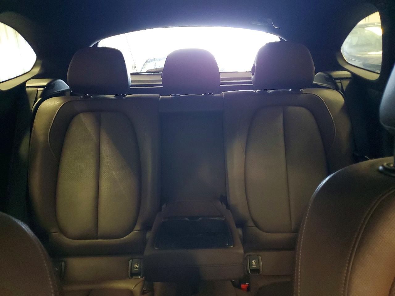 2016 BMW X1 VIN WBXHT3C30GP884589 photo 10