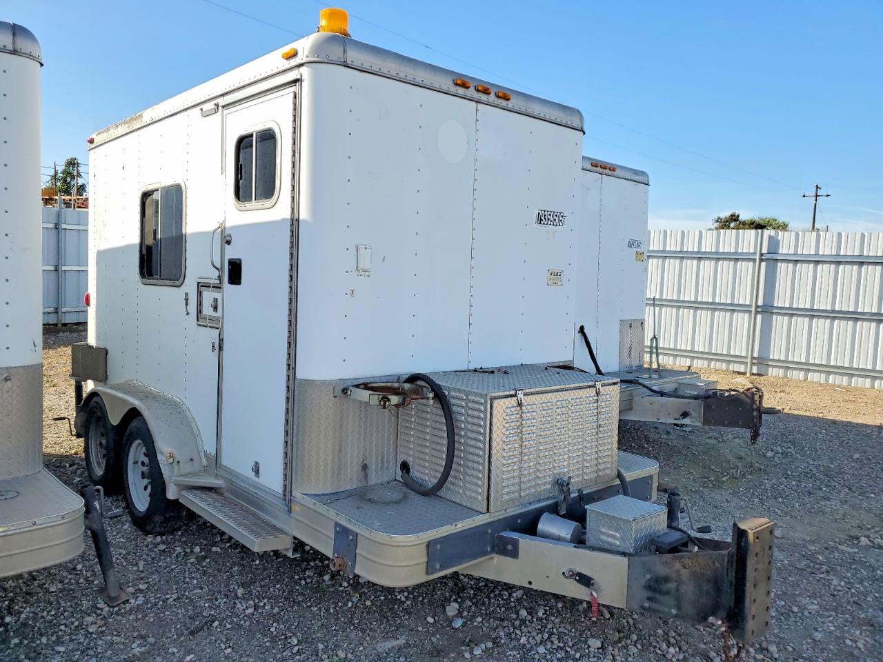1999 PELSUE FOST 11 FIBER OPTIC SPLICING TRAILER VIN 4FGL01127YC028305 photo 1