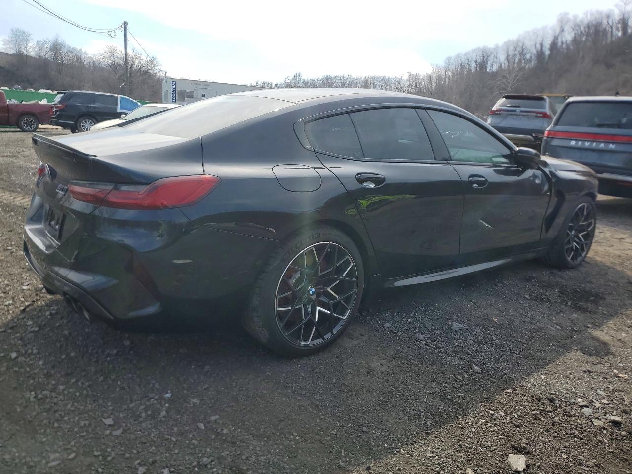 2025 BMW M8 VIN WBSGV0C0XSCT98534 photo 3