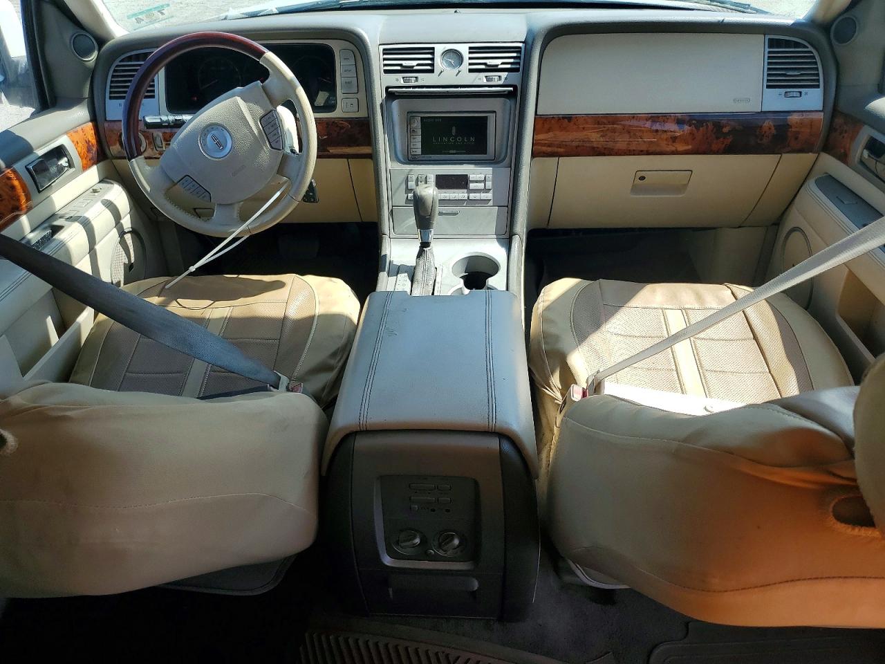 2004 LINCOLN Navigator VIN 5LMFU27R34LJ37915 photo 8
