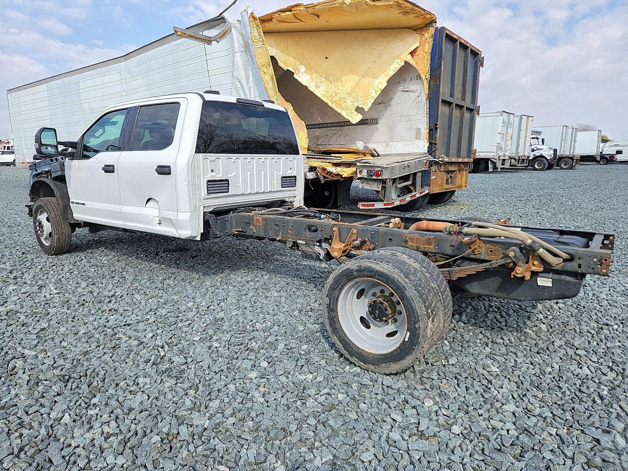 2020 Ford F450 VIN 1FD0W4HT3LEC46113 photo 2