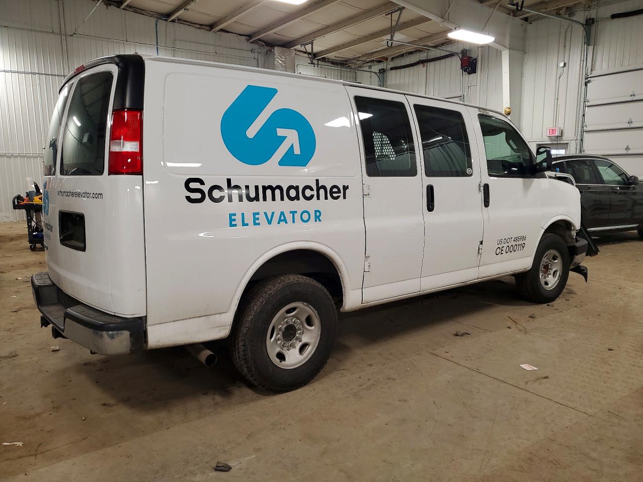 2022 CHEVROLET Express VIN 1GCWGAFP0N1223060 photo 3