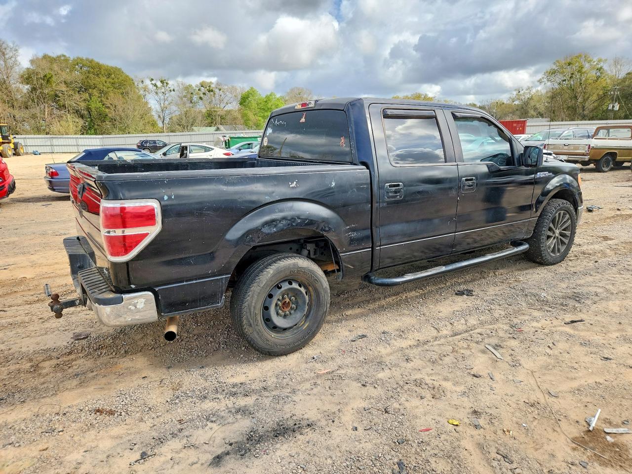 2010 Ford F150 VIN 1FTFW1CVXAFA85174 photo 3