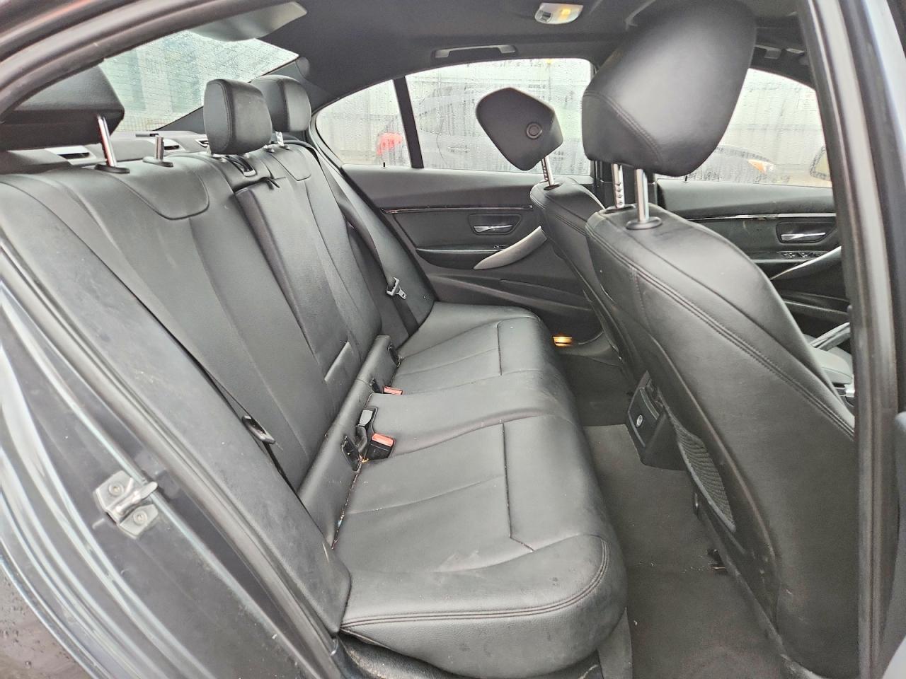 2016 BMW 3 series VIN WBA8E3C52GK501383 photo 10