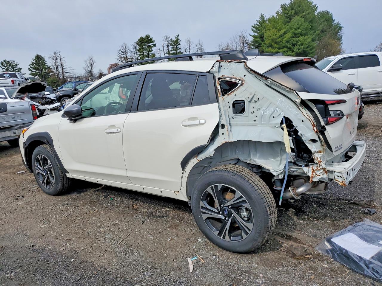 2024 Subaru Crosstrek VIN JF2GUADC0R8266020 photo 2