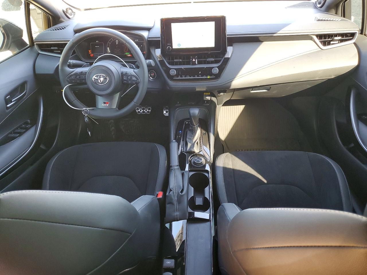 2025 Toyota Gr corolla VIN JTNABAAE5SA021403 photo 8