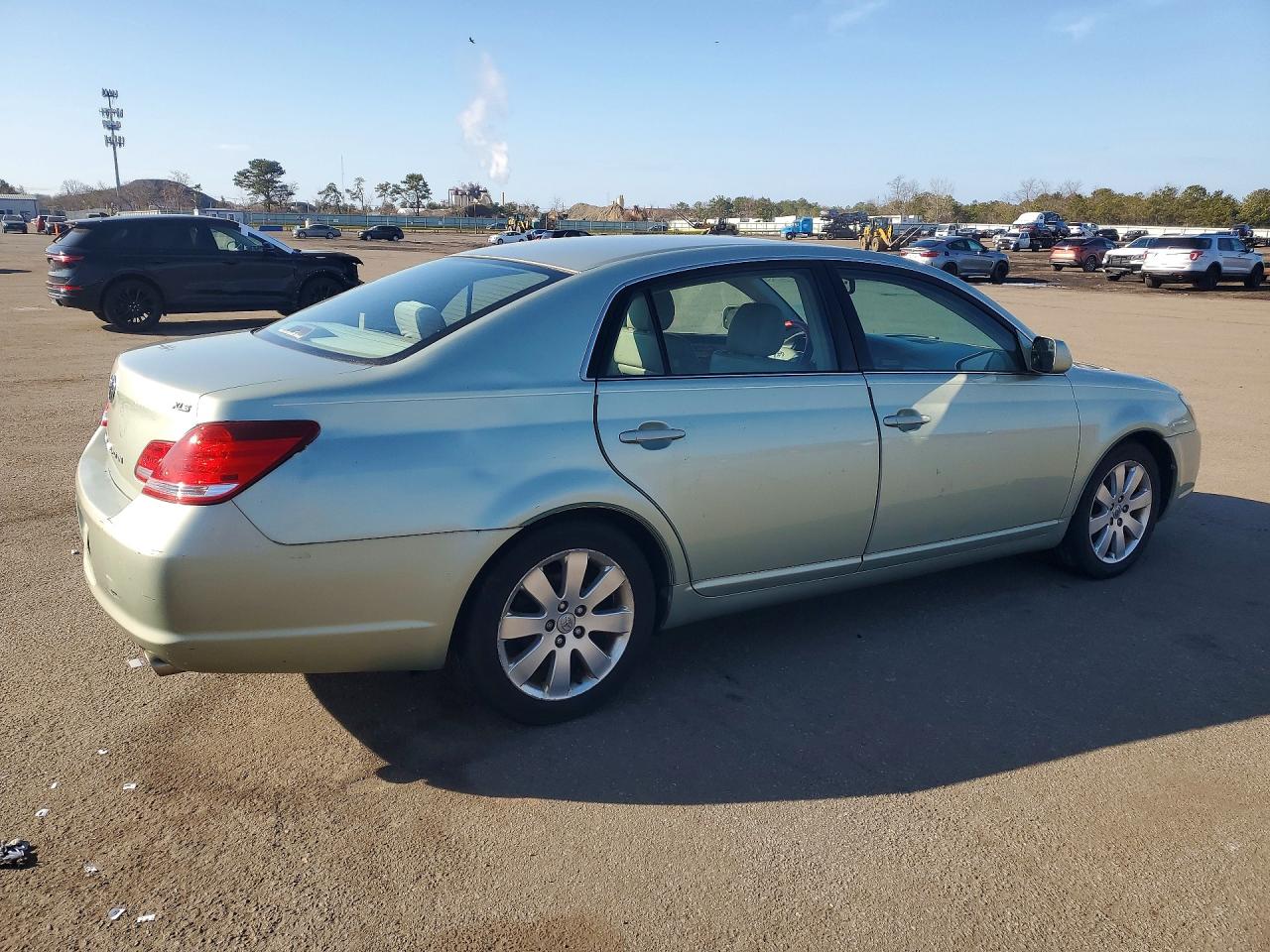 2006 TOYT Avalon VIN 4T1BK36B26U113524 photo 3