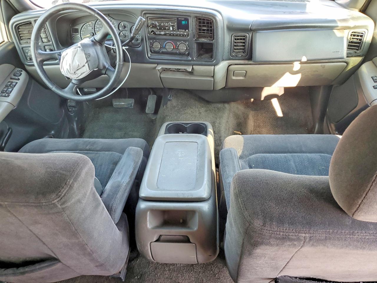 2002 CHEV Tahoe VIN 1GNEK13T92J173709 photo 8