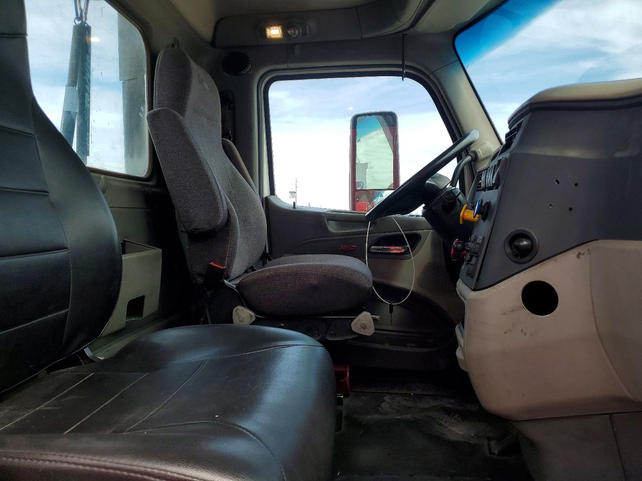 2019 PETERBILT All other VIN 1XPBA48XXKD478550 photo 5