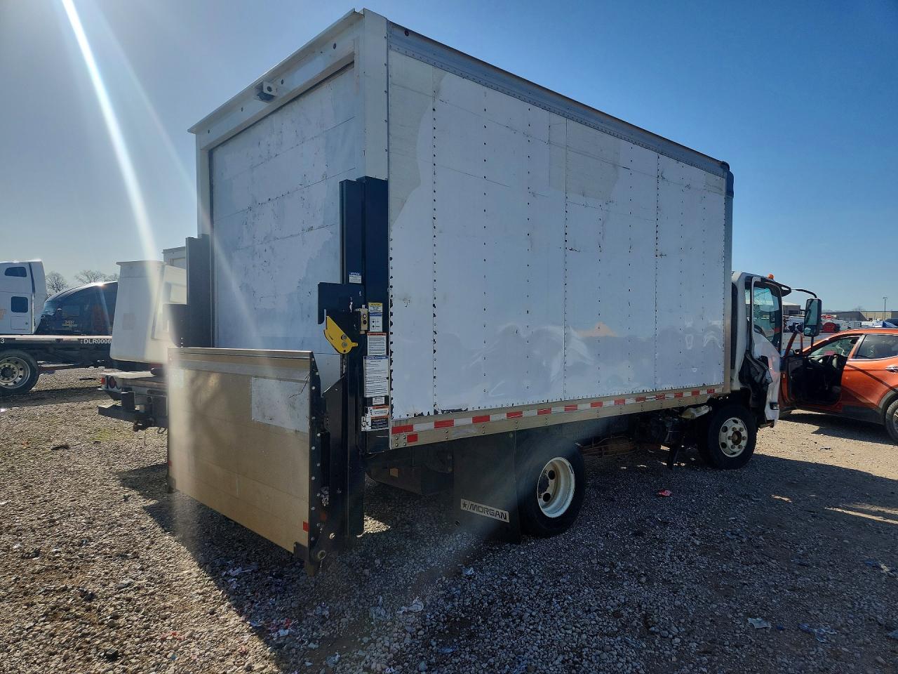 2019 Isuzu Npr VIN 54DB4W1B8KS812648 photo 3