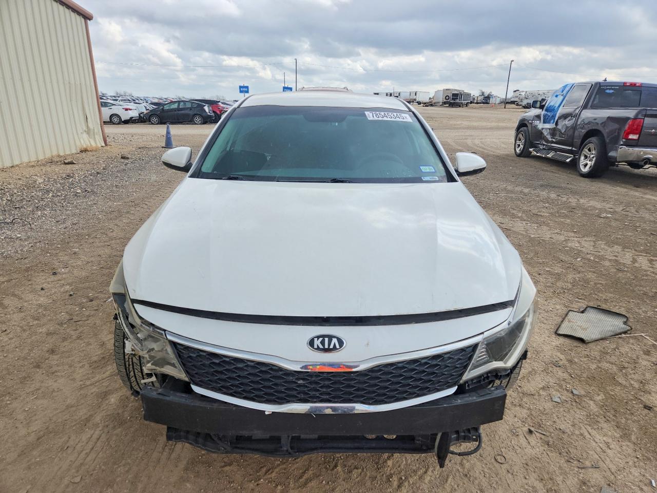2017 Optima VIN 5XXGT4L31HG124355 photo 5