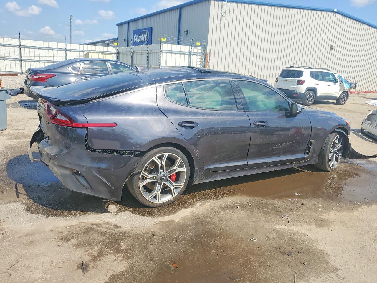 2020 Kia Stinger VIN KNAE55LC4L6079777 photo 3
