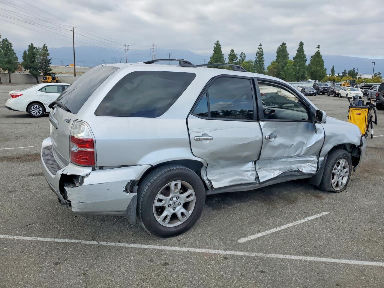 2005 Acura Mdx VIN 2HNYD18625H513687 photo 3