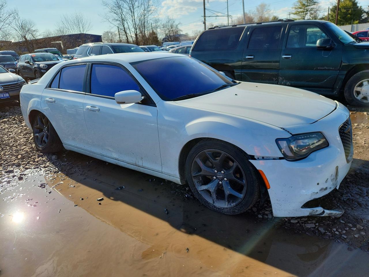 2021 Chrysler 300 VIN 2C3CCABG4MH523659 photo 4