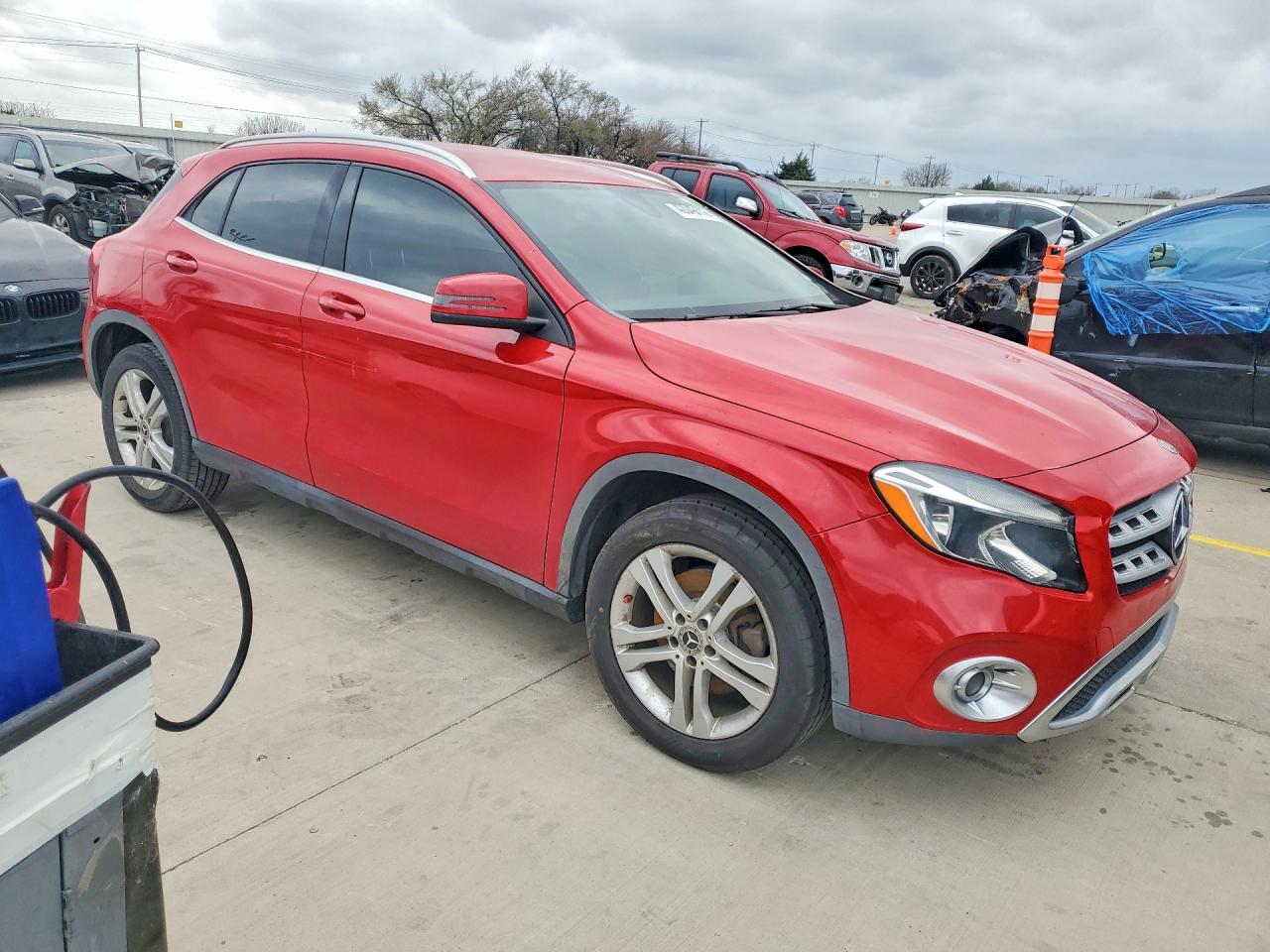 2018 Mercedes-Benz Gla-class VIN WDCTG4EB1JJ479027 photo 4