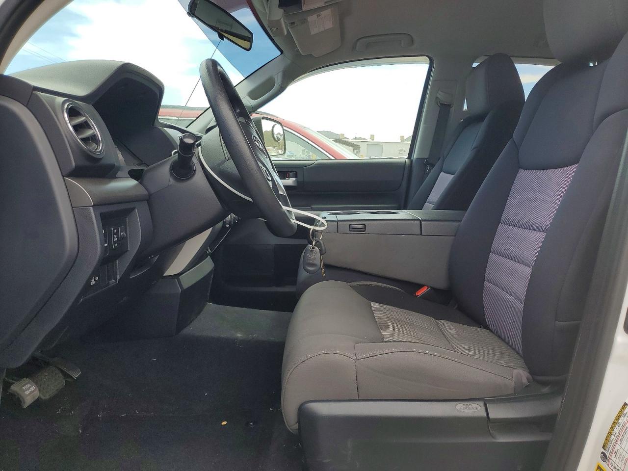 2017 Toyota Tundra VIN 5TFRM5F16HX118596 photo 7