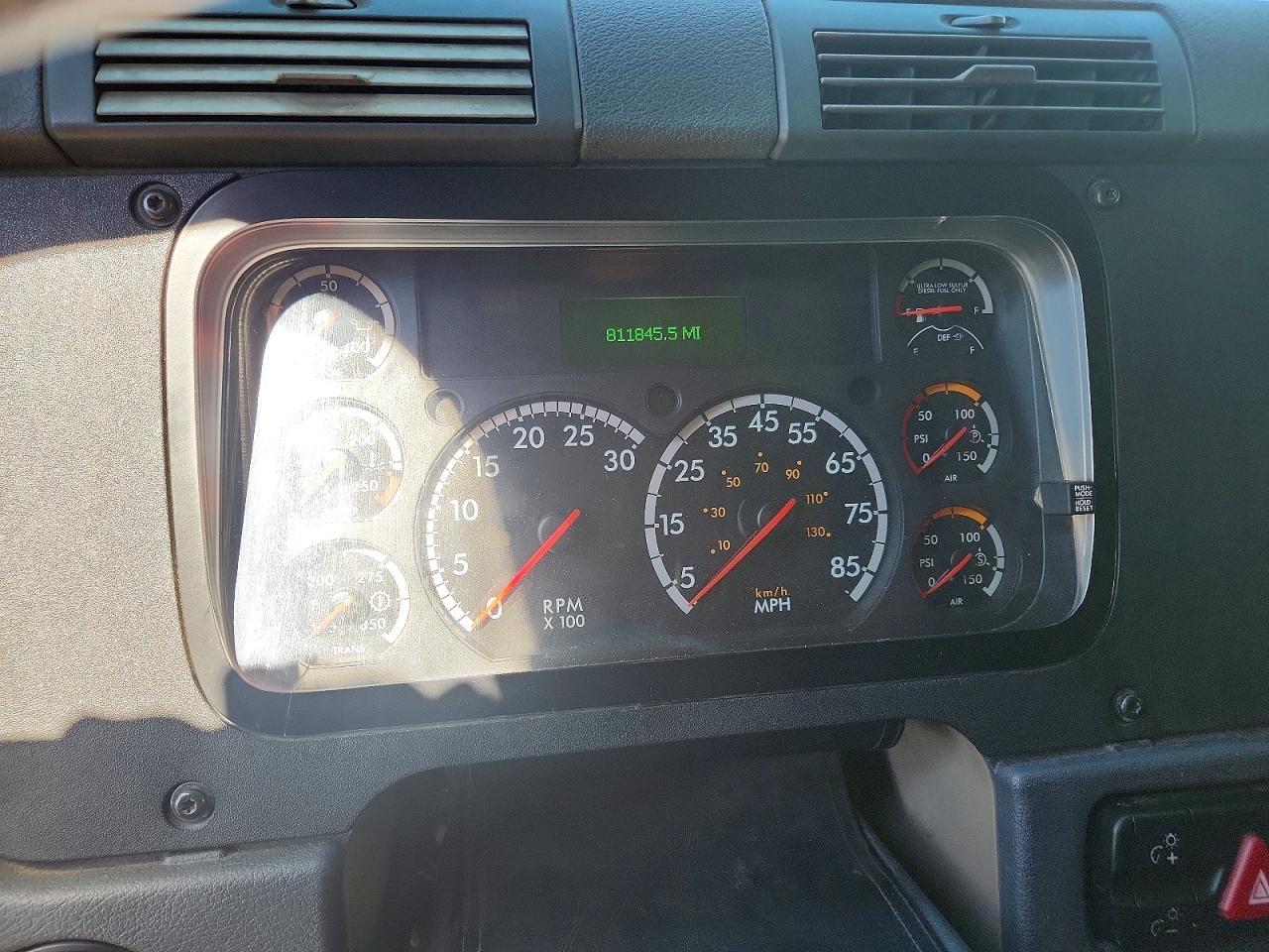 2018 FREIGLINER All other VIN 1FUJGLDR4JLJY7231 photo 8