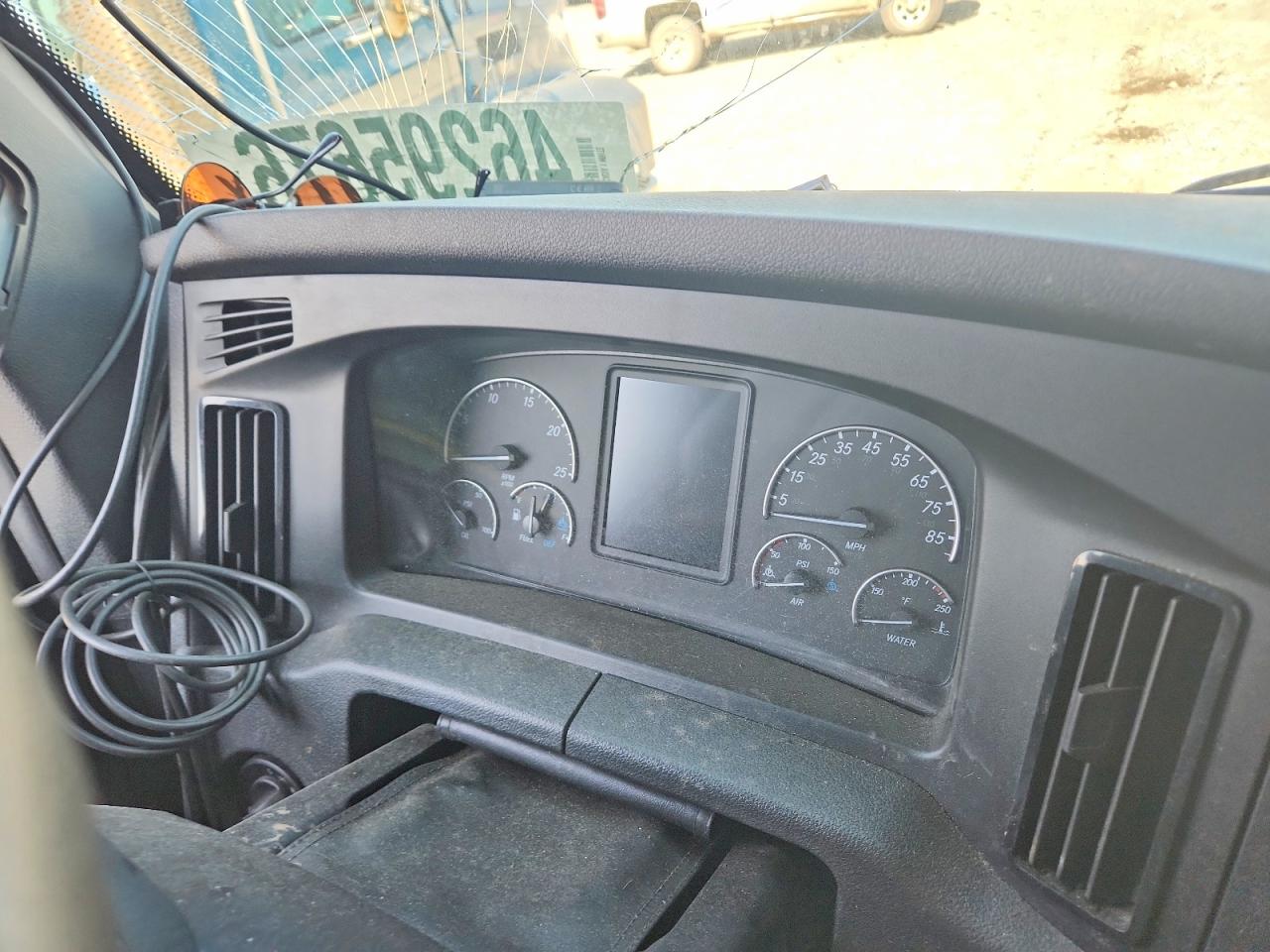 2025 FREIGHTLINER All other VIN 3AKJHHDRXSSVS1634 photo 8