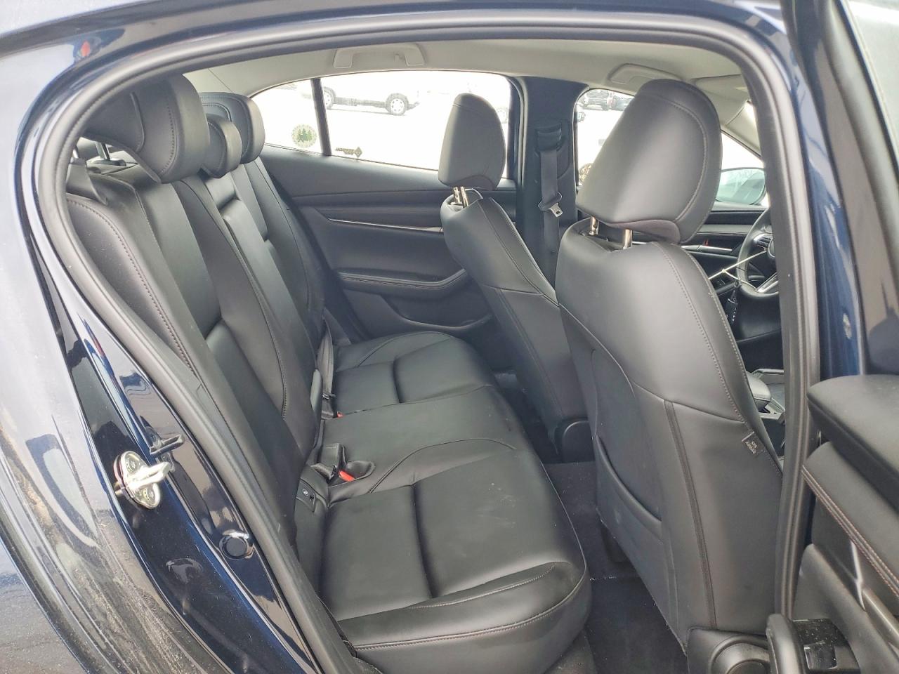 2025 Mazda Mazda3 VIN JM1BPABM9S1778661 photo 10