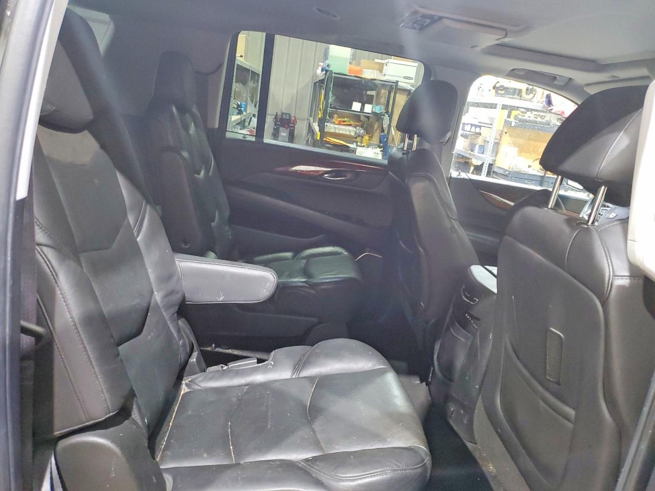 2016 Cadillac Escalade VIN 1GYS4HKJ2GR141377 photo 11