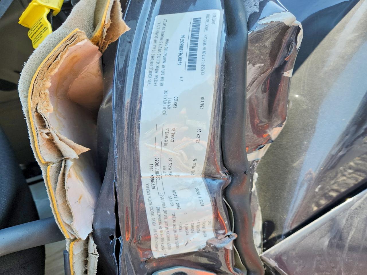 2022 Volvo All models VIN 4V4NC9EH1NN606714 photo 10
