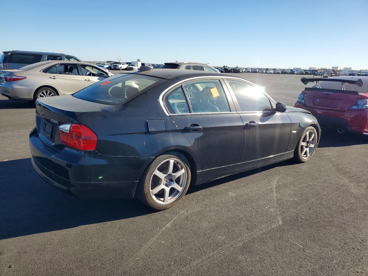 2006 BMW 3 series VIN WBAVB33556PS18957 photo 3