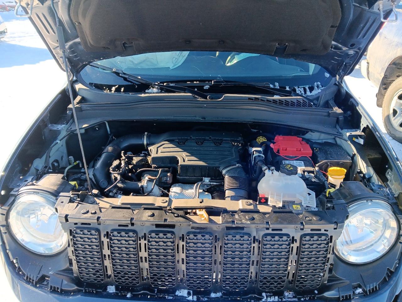 2023 Jeep Renegade VIN ZACNJDB13PPP40188 photo 11