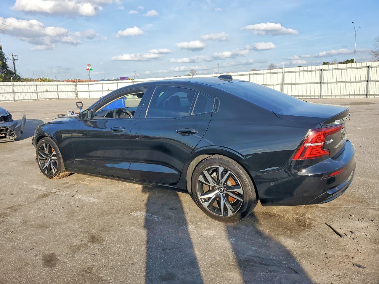 2023 Volvo S60 VIN 7JRL12FL3PG244655 photo 2