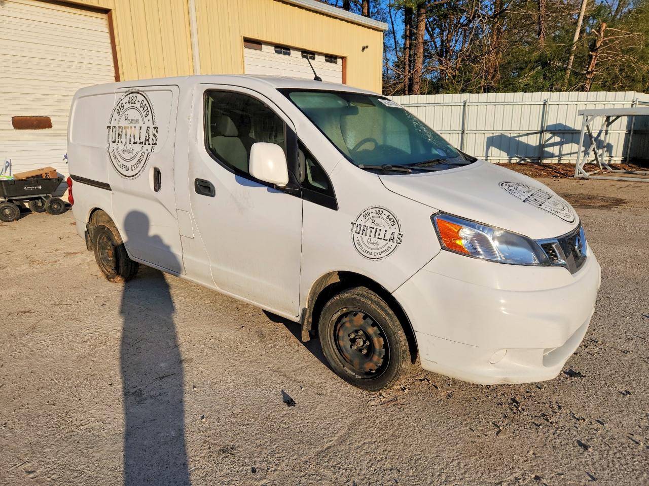 2017 Nissan Nv VIN 3N6CM0KNXHK715752 photo 4