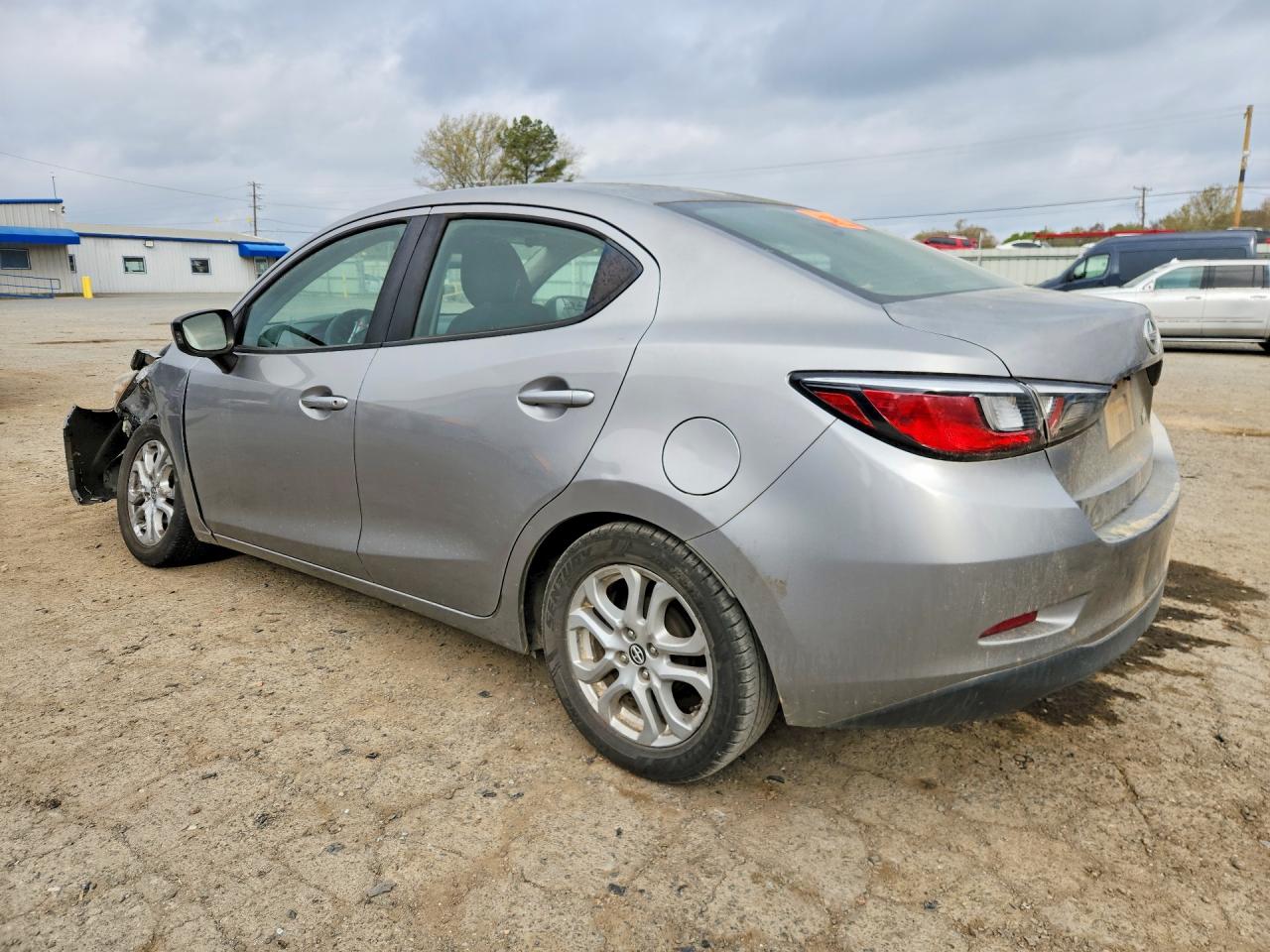 2016 Scion Ia base VIN 3MYDLBZV2GY121472 photo 2