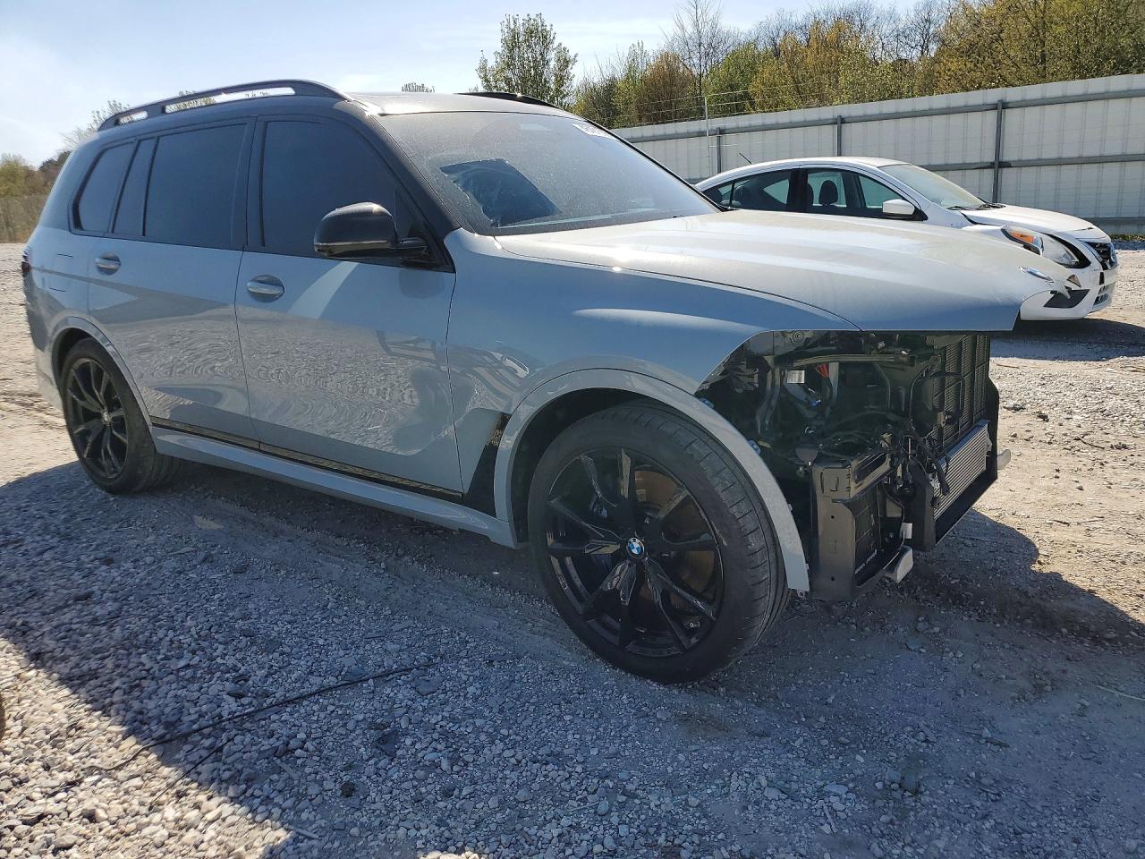 2025 BMW X7 VIN 5UX23EM09S9W48666 photo 4