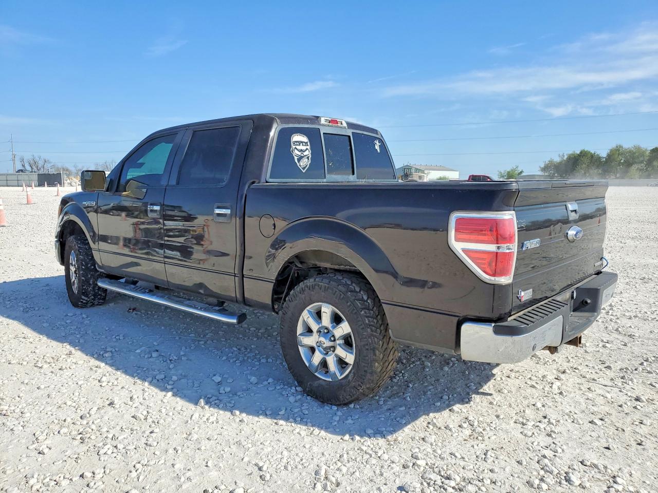 2013 Ford F-150 VIN 1FTFW1CF6DKE27384 photo 2