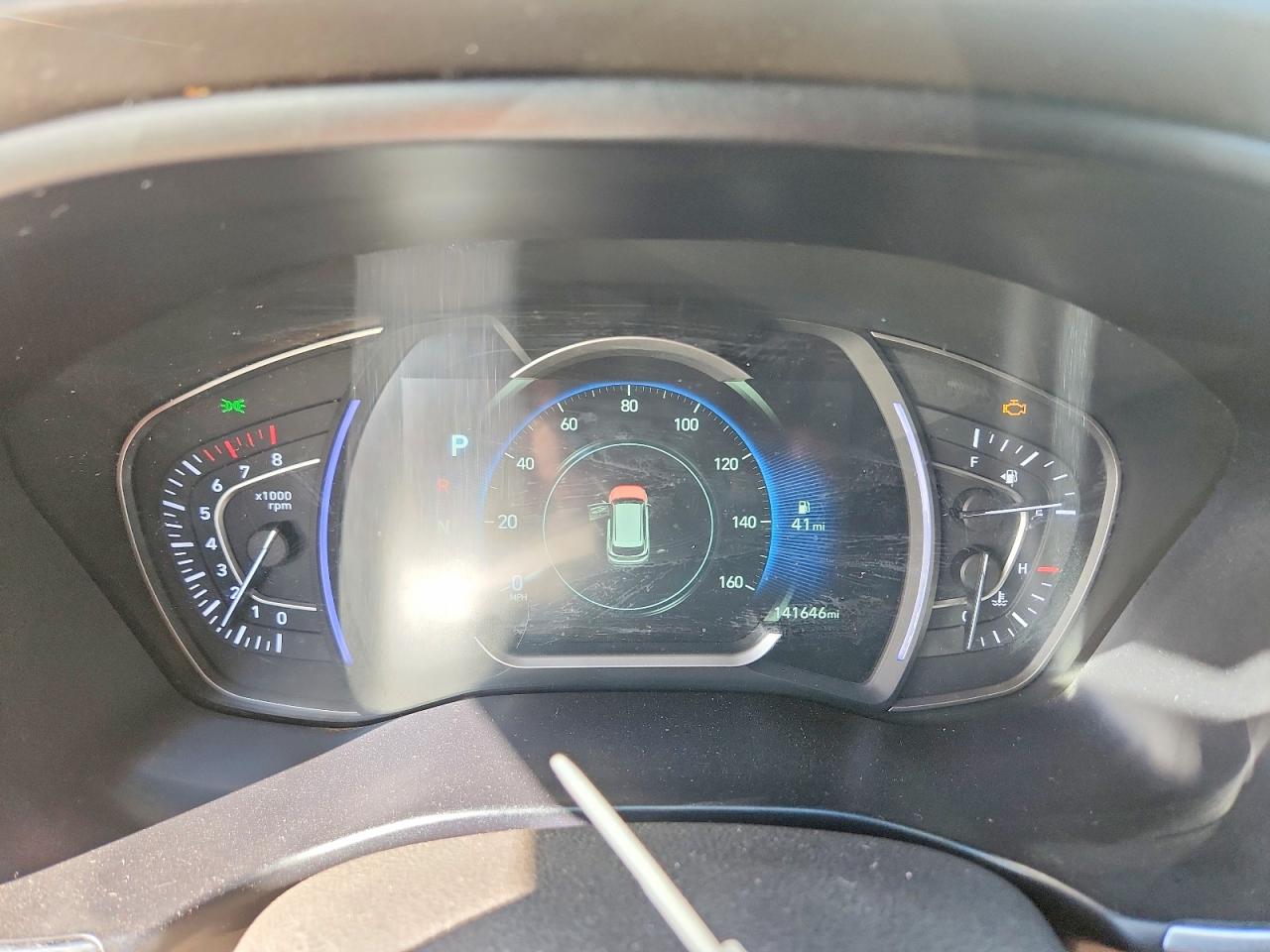 2020 Hyundai Santa fe VIN 5NMS33AD5LH225098 photo 9