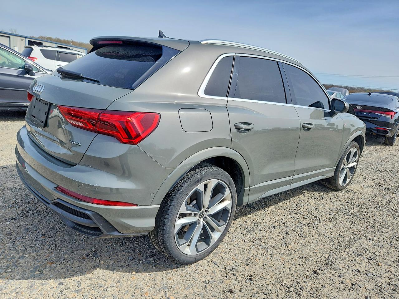 2021 AUDI Q3 VIN WA1EECF32M1088506 photo 3