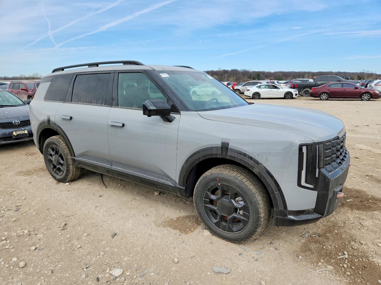 2027 Kia Telluride VIN 5XYPLES18VG005750 photo 4