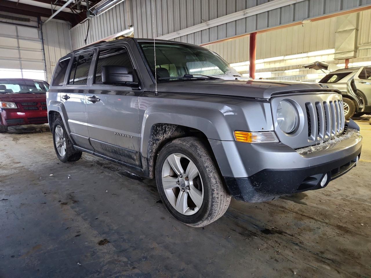 2014 Jeep Patriot VIN 1C4NJPFB1ED740208 photo 4