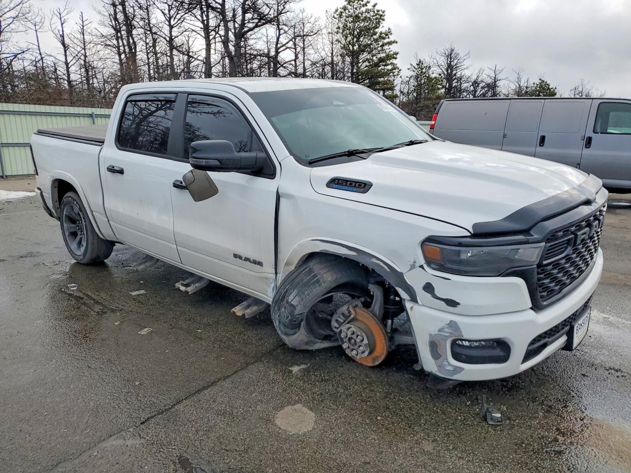 2025 Ram 1500 VIN 1C6RRFFG8SN540410 photo 4