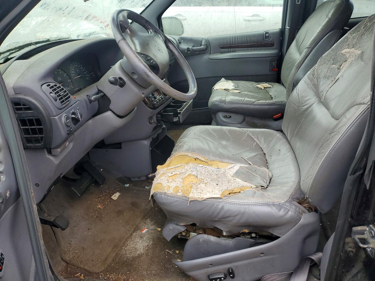 1998 Chrysler Minivan VIN 1C4GP64L4WB510270 photo 7