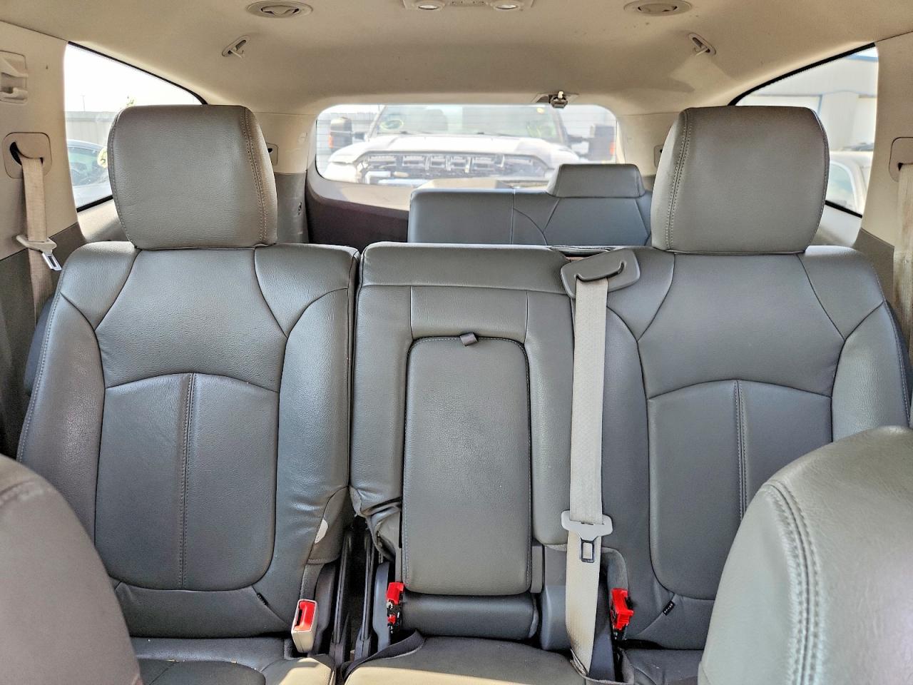 2017 Chev Traverse VIN 1GNKVFED2HJ139763 photo 10