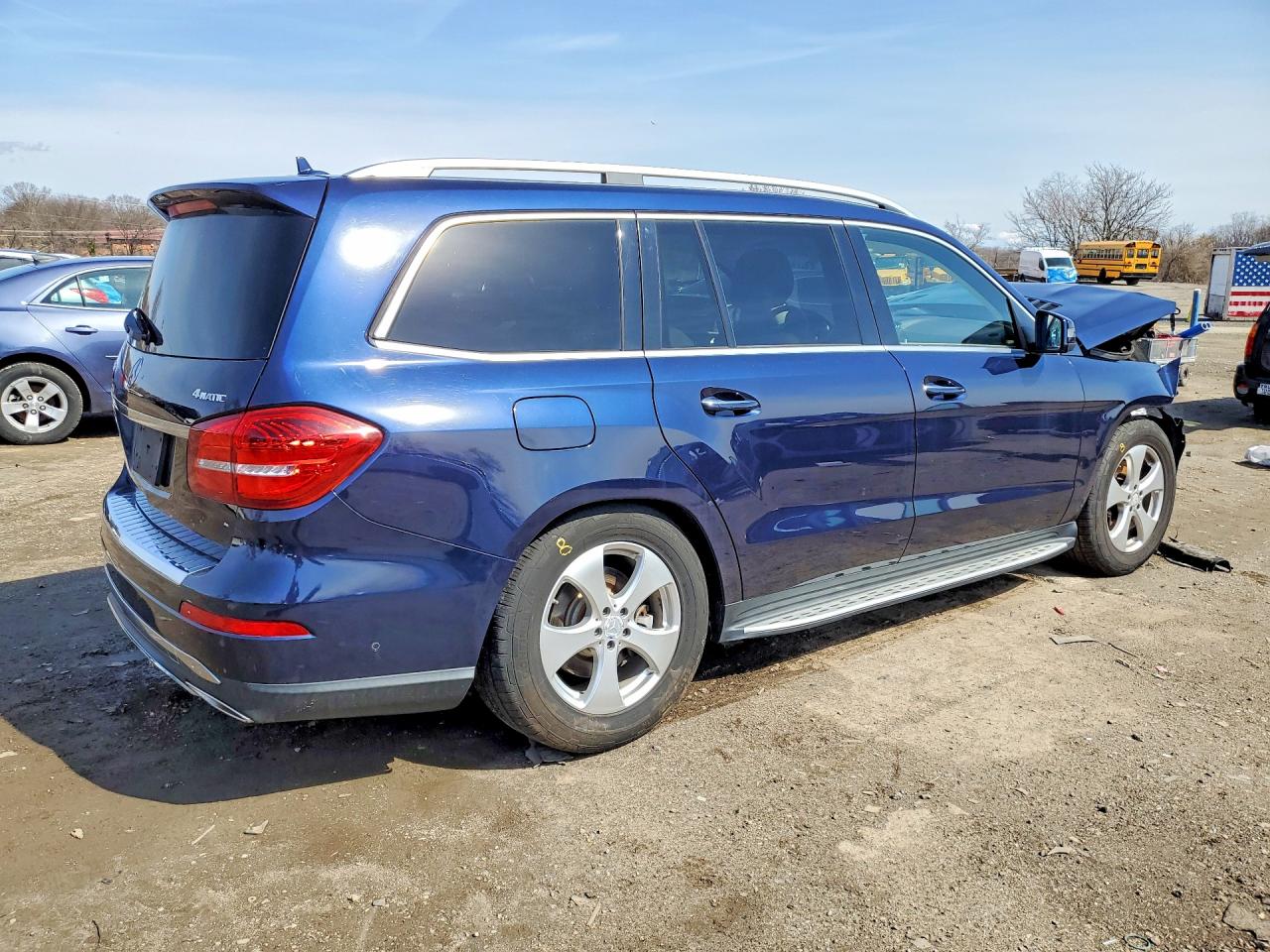 2017 Mercedes-Benz Gls-class VIN 4JGDF6EE4HA769674 photo 3
