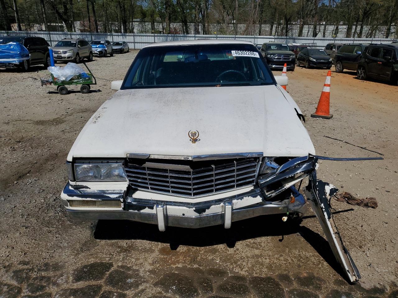 1993 Cadillac Deville VIN 1G6CD53B7P4326427 photo 5