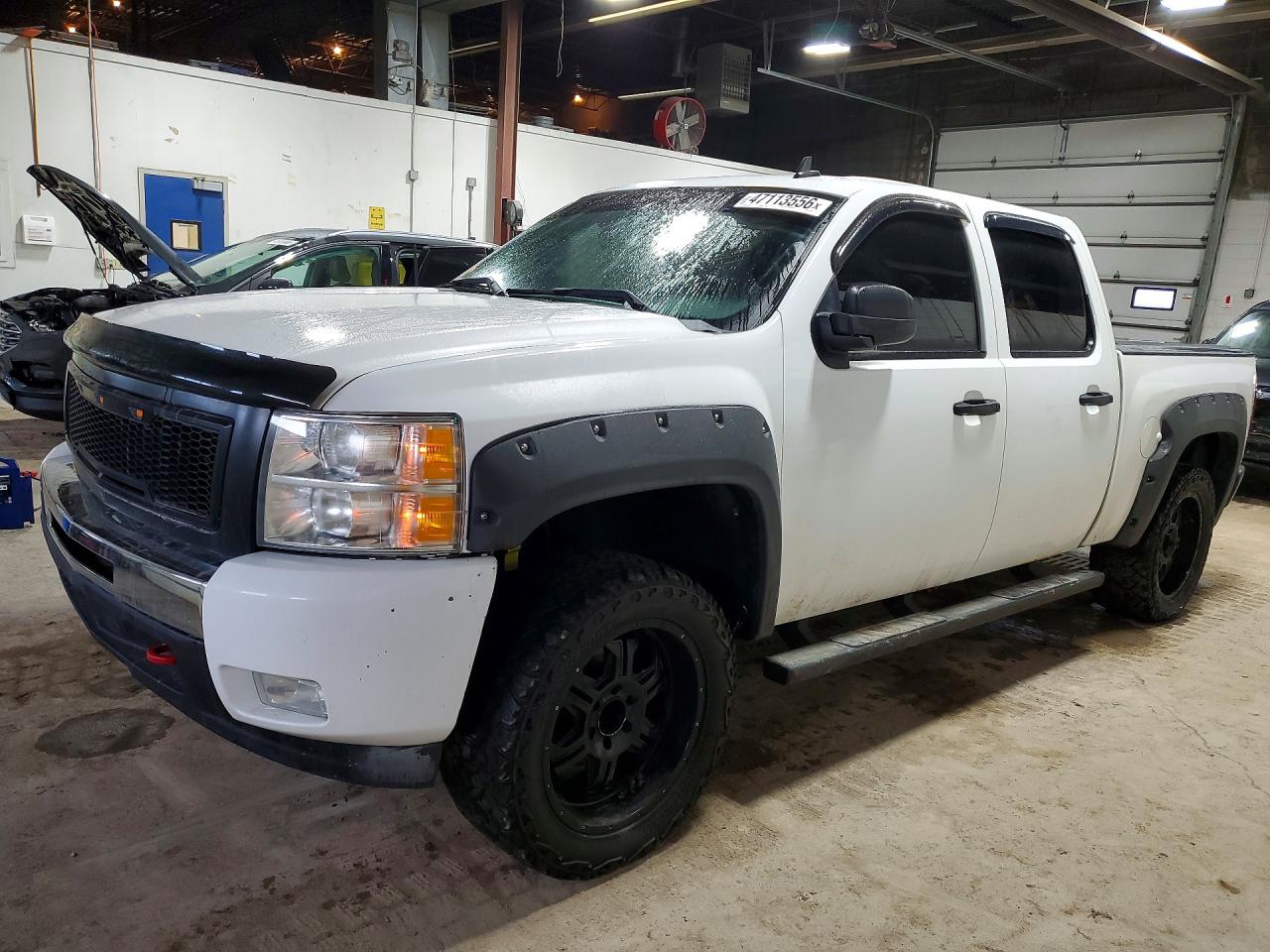 2011 Chevrolet All models VIN 3GCPCSE02BG144903 photo 1